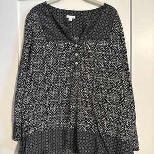 J. Jill black and white patterned shirt. Size large.